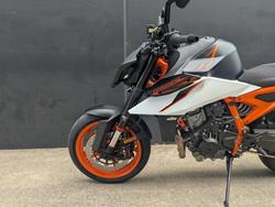 2026 Ktm 2026 Ktm 990CC 990 DUKE R BLACK