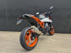 2026 Ktm 2026 Ktm 990CC 990 DUKE R BLACK