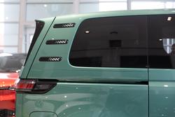 2025 Volkswagen ID. Buzz Pro BEV560