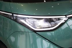 2025 Volkswagen ID. Buzz Pro BEV560