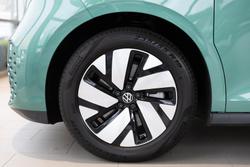 2025 Volkswagen ID. Buzz Pro BEV560