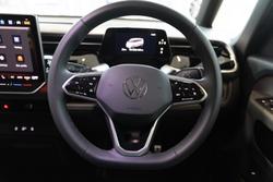 2025 Volkswagen ID. Buzz Pro BEV560