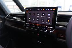 2025 Volkswagen ID. Buzz Pro BEV560