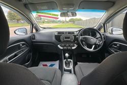 2016 Kia Rio Si