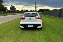 2016 Kia Rio Si