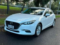 2018 Mazda 3 Neo Sport