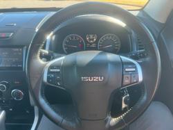 2018 Isuzu D-MAX LS-M