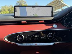2022 Genesis GV70