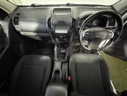 2017 Isuzu D-MAX SX