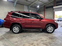 2017 Toyota Landcruiser VX