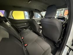 2025 Renault Duster Evolution X1311 MY25 4X4 Solid White