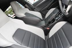 2025 Volkswagen Golf 110TSI R-Line