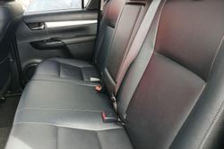 2017 Toyota Hilux SR5