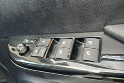 2017 Toyota Hilux SR5