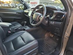 2023 Toyota Hilux Rogue