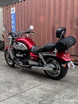 2006 Triumph ROCKET III Red
