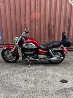 2006 Triumph ROCKET III Red