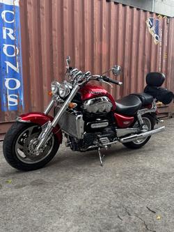 2006 Triumph ROCKET III Red