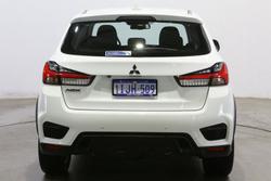 2024 Mitsubishi ASX ES