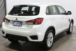 2024 Mitsubishi ASX ES
