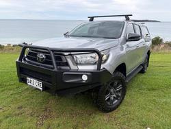 2022 Toyota Hilux SR