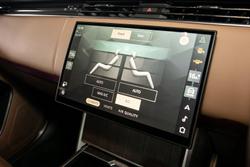 2025 Land Rover Range Rover D350 HSE