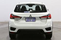 2023 Mitsubishi ASX ES