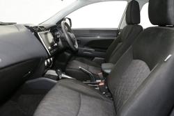 2023 Mitsubishi ASX ES
