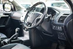 2022 Toyota PRADO Kakadu