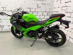 2024 Kawasaki Ninja 400 (EX400G) Ninja Green