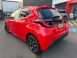2025 Toyota Yaris SX Hybrid