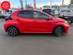 2025 Toyota Yaris SX Hybrid