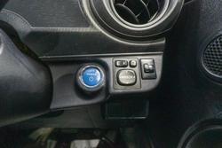 2016 Toyota Prius i-Tech