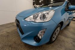 2016 Toyota Prius i-Tech