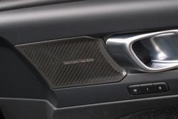 2022 Volvo XC40 Ultimate B5 Dark