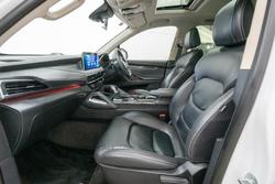 2023 LDV D90 Executive