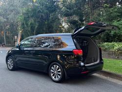 2015 Kia Carnival SLi