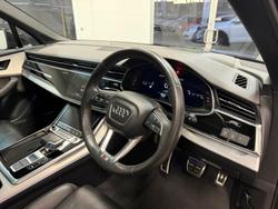 2021 Audi Q7 50 TDI S line