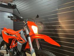 2023 KTM 690 ENDURO R Orange
