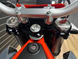 2023 KTM 690 ENDURO R Orange