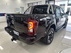 2024 Nissan Navara ST-X
