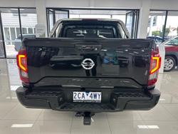 2024 Nissan Navara ST-X D23 MY24 4x2 Black Star