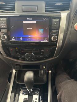 2024 Nissan Navara ST-X D23 MY24 4x2 Black Star