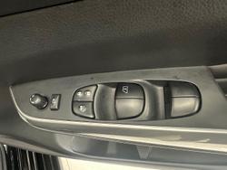 2024 Nissan Navara ST-X D23 MY24 4x2 Black Star