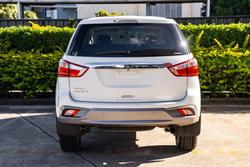 2021 Isuzu MU-X LS-M