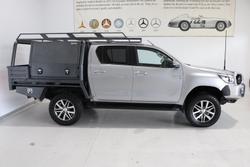 2017 Toyota Hilux SR5