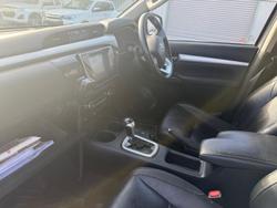2017 Toyota Hilux SR5
