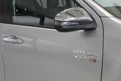 2017 Toyota Hilux SR5