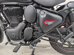 2022 Royal Enfield CLASSIC 350 DARK Black