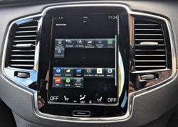 2021 Volvo XC90 T6 R-Design